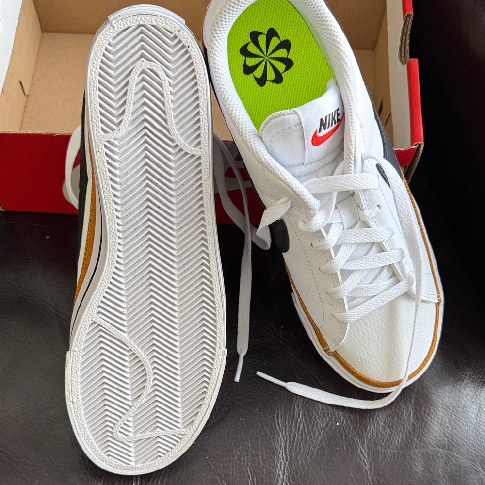 Brand new Nike White and Black Sneakers with Gold Trim! - Picture 4 of 6